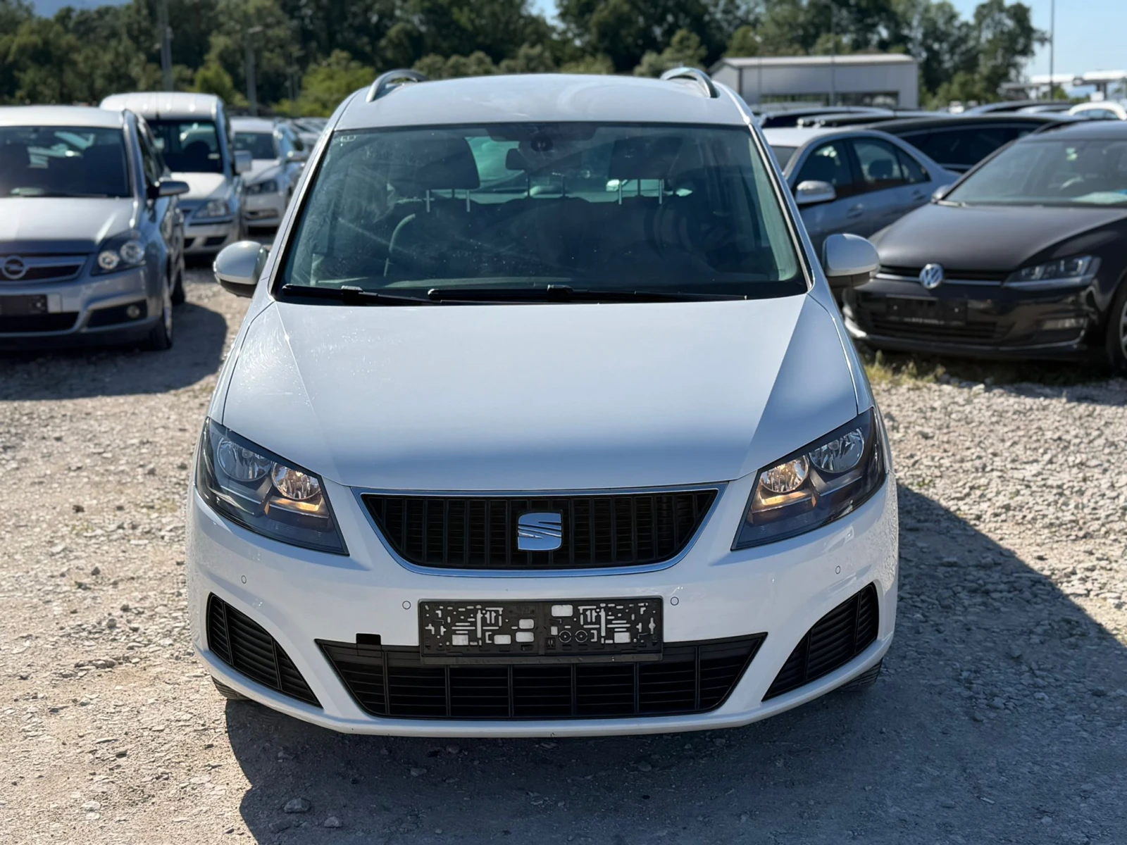 Seat Alhambra 2.0 дизел, снимка 2 - Автомобили и джипове - 54707688