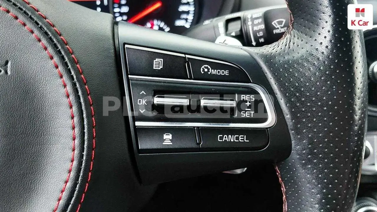 Kia Stinger 3.3 AWD| 360| ОБДУХВАНЕ| HEADS UP| ВКЛ.ТЕХНОТЕСТ, снимка 8 - Автомобили и джипове - 54738632
