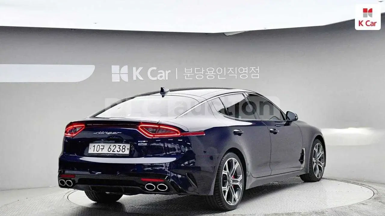 Kia Stinger 3.3 AWD| 360| ОБДУХВАНЕ| HEADS UP| ВКЛ.ТЕХНОТЕСТ, снимка 3 - Автомобили и джипове - 54738632