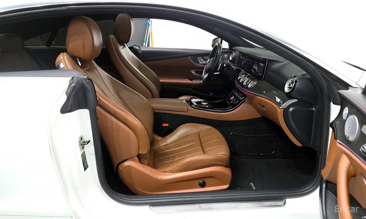 Mercedes-Benz E 400 4MATIC , снимка 8 - Автомобили и джипове - 54765353