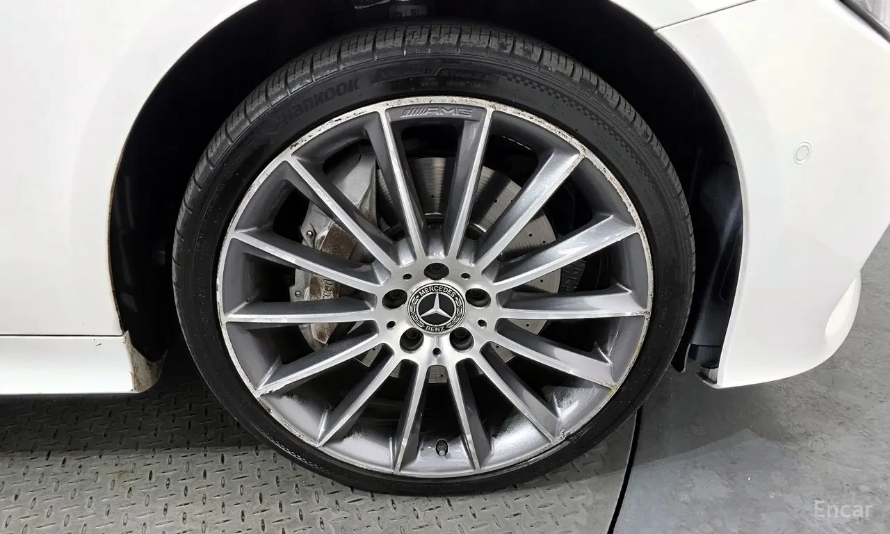 Mercedes-Benz E 400 4MATIC , снимка 3 - Автомобили и джипове - 54765353