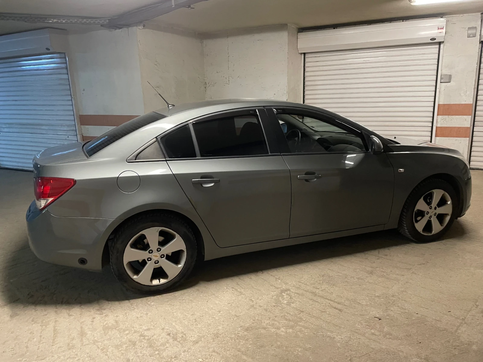 Chevrolet Cruze, снимка 3 - Автомобили и джипове - 54836724