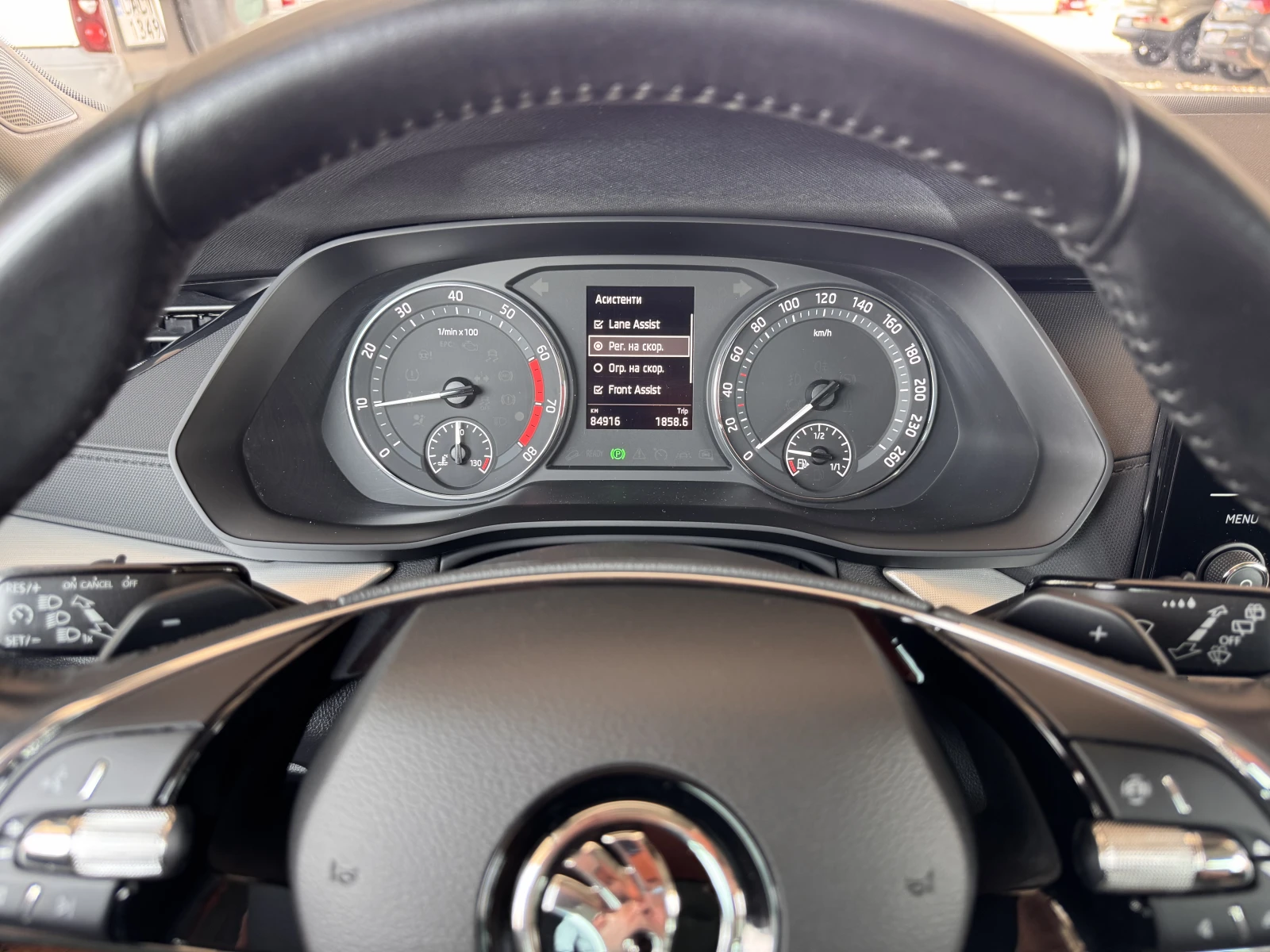 Skoda Octavia AMBITION+ /1.5TSI/150K.C./7AT | Mobile.bg � ����������� 12