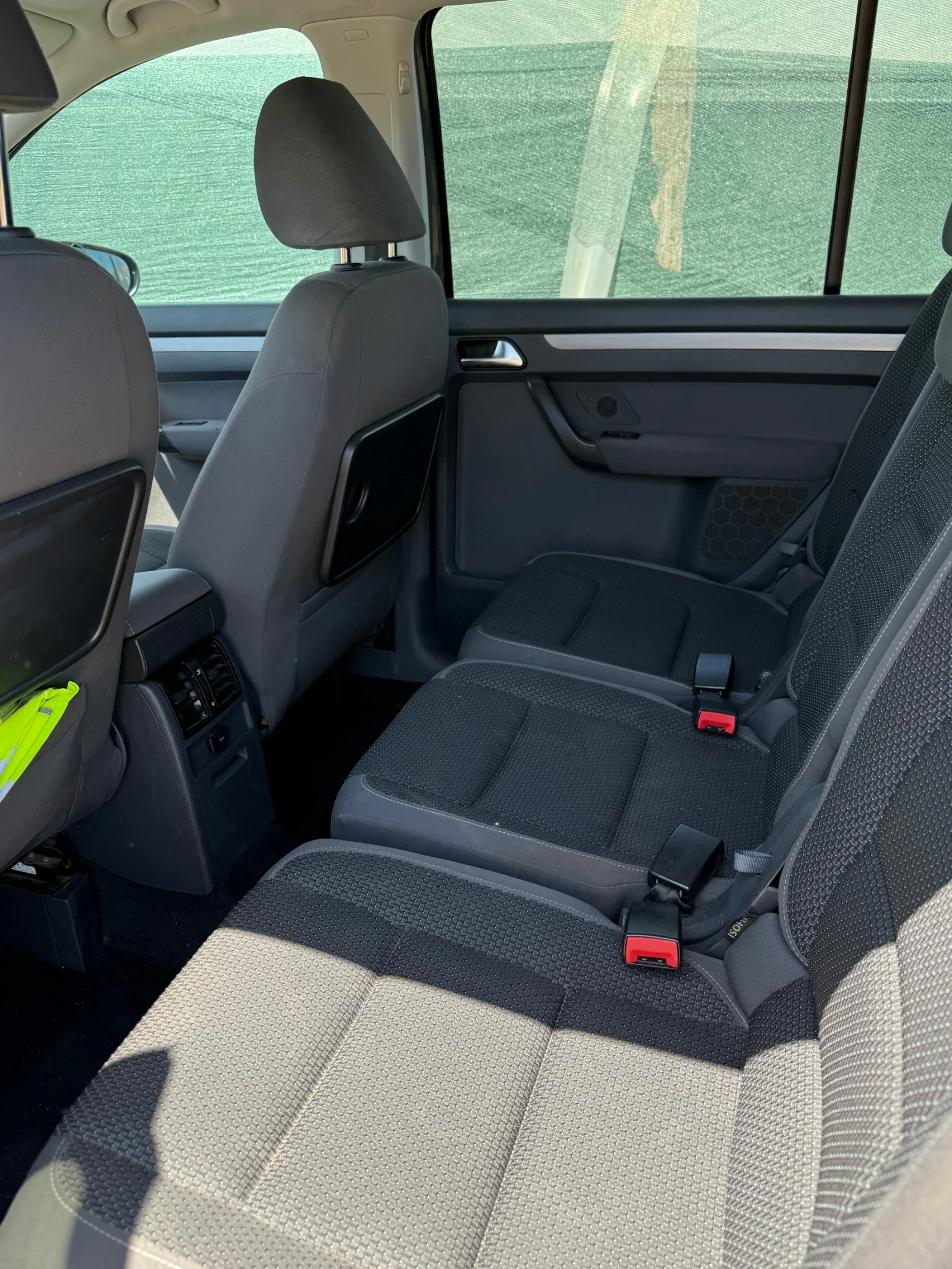 VW Touran, снимка 3 - Автомобили и джипове - 55685526