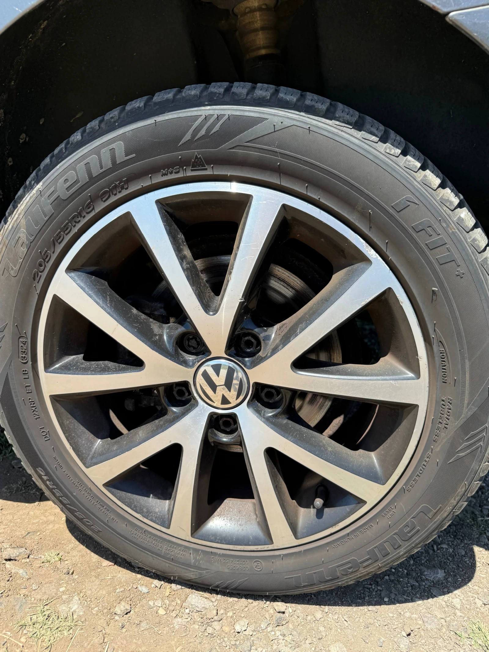 VW Touran, снимка 2 - Автомобили и джипове - 55685526