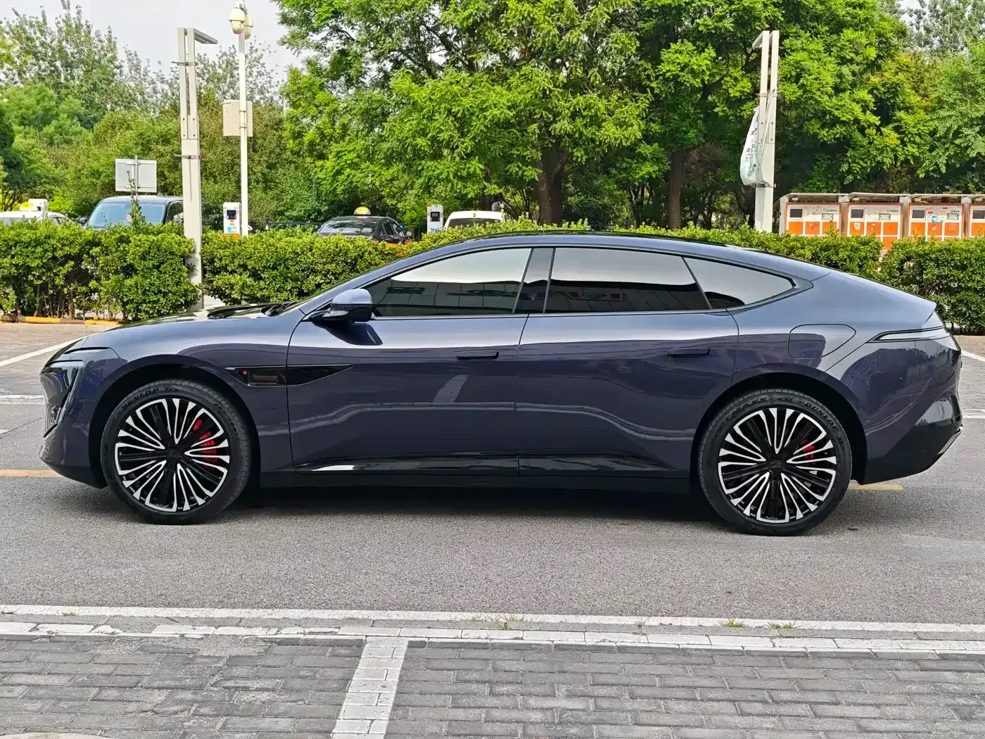 Avatr 12 650 Triple Laser AWD Performance Edition | Mobile.bg � ����������� 7
