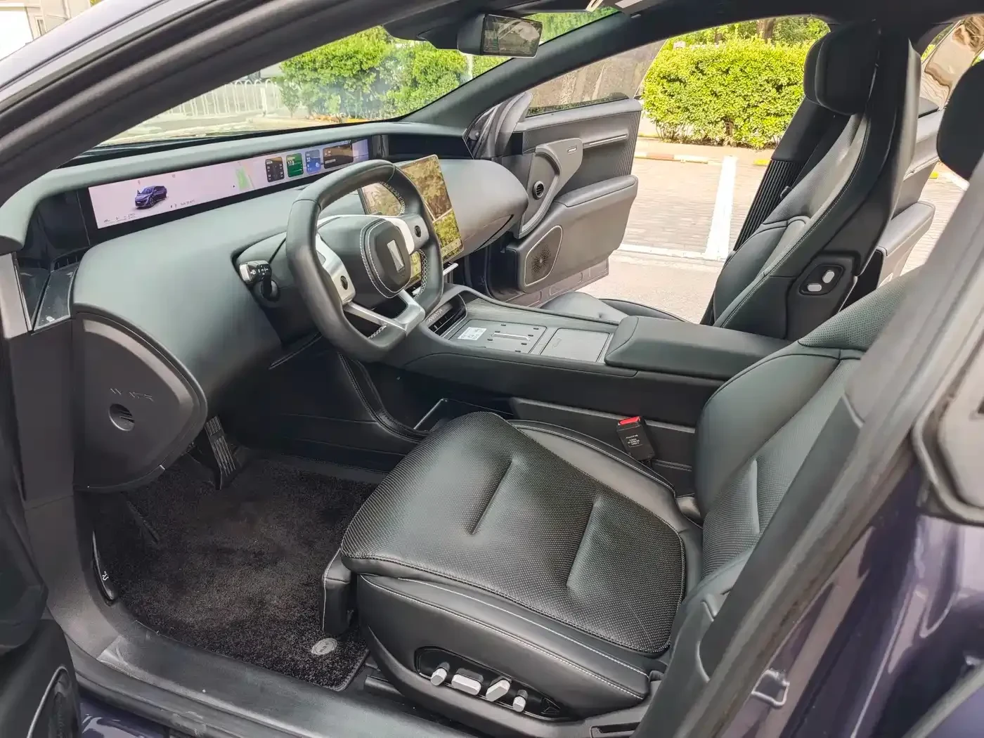 Avatr 12 650 Triple Laser AWD Performance Edition | Mobile.bg � ����������� 10