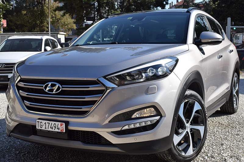 Hyundai Tucson 1.6ШВЕЙЦАРИЯ-САМОПАРКИРАНЕ/НАВИ/BLIS ASSIST/ОСОВА, снимка 1 - Автомобили и джипове - 47341903