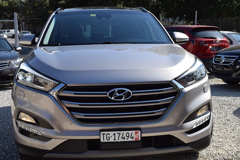 Hyundai Tucson 1.6ШВЕЙЦАРИЯ-САМОПАРКИРАНЕ/НАВИ/BLIS ASSIST/ОСОВА, снимка 2 - Автомобили и джипове - 47341903