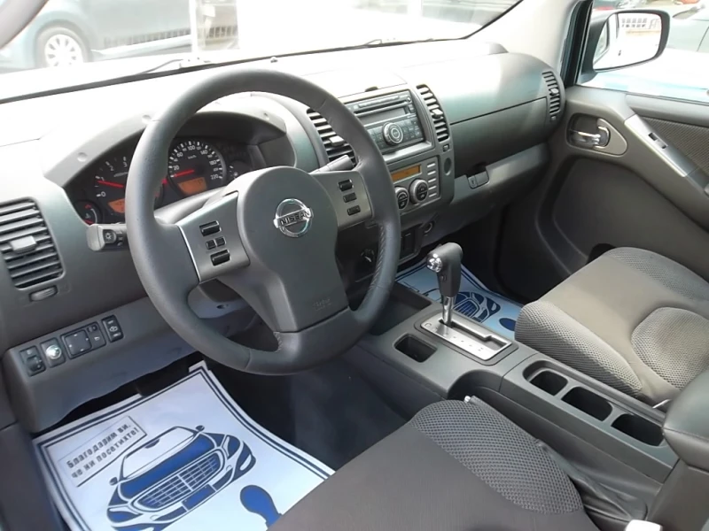 Nissan Navara 2.5Dci 171kc Автоматик, снимка 6 - Автомобили и джипове - 50484505