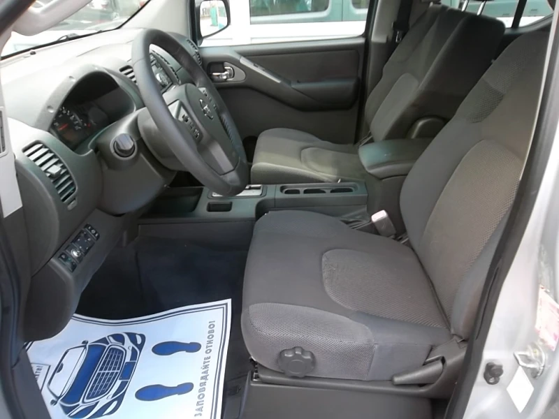 Nissan Navara 2.5Dci 171kc Автоматик, снимка 5 - Автомобили и джипове - 50484505