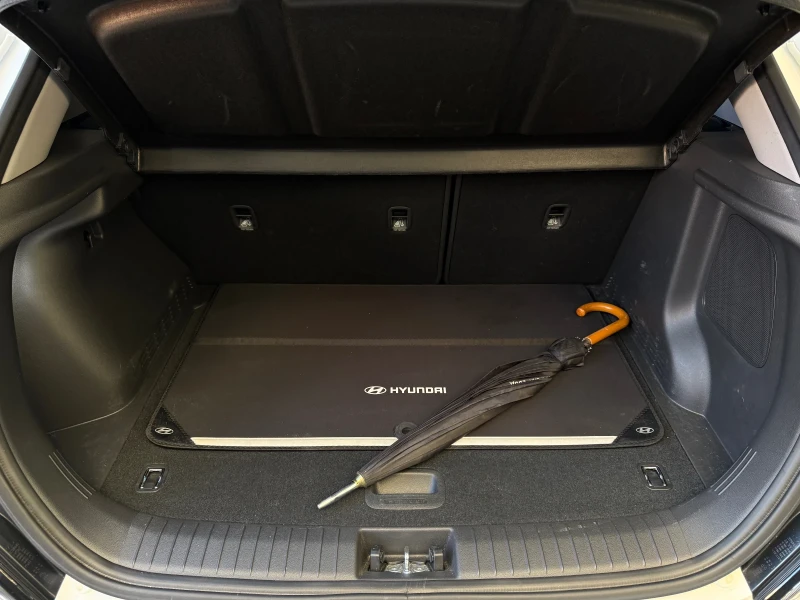 Hyundai Kona, снимка 5 - Автомобили и джипове - 52309476