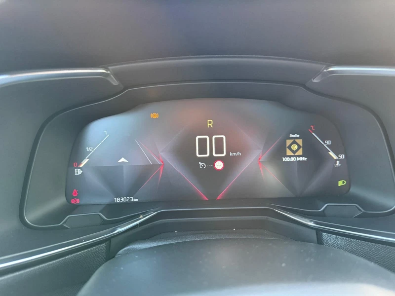 Citroen DS 7 Crossback 2.0hdi/180kc  Performance Line , снимка 12 - Автомобили и джипове - 52616730