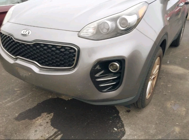 Kia Sportage, снимка 5 - Автомобили и джипове - 52630565