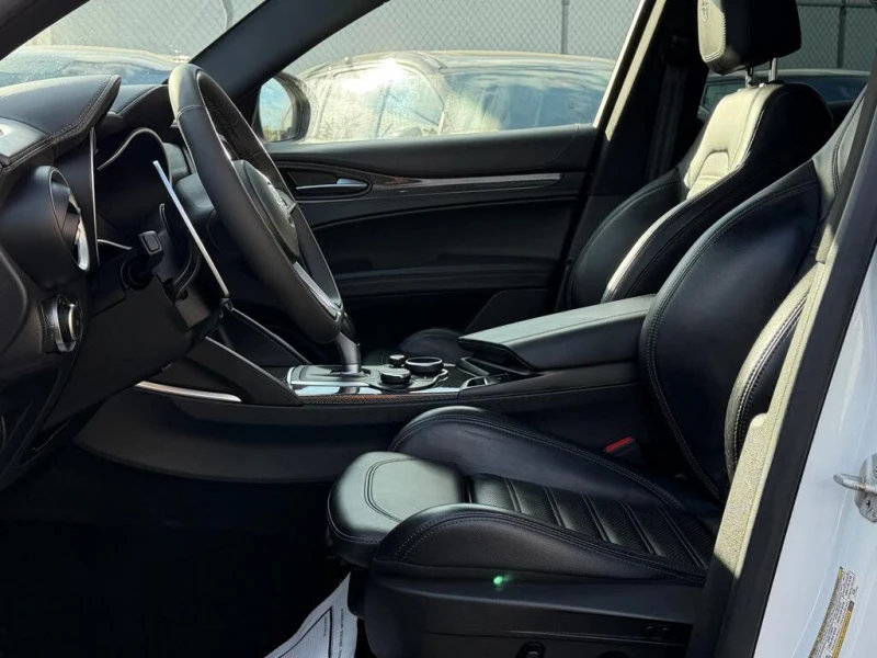 Alfa Romeo Stelvio, снимка 7 - Автомобили и джипове - 53105550
