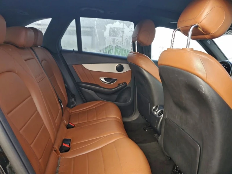 Mercedes-Benz GLC 300, снимка 11 - Автомобили и джипове - 53373708
