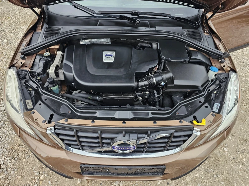 Volvo XC60 2.4 D5 AWD! ! КОЖА! ! КЛИМАТРОНИК - 14750 лв. - 21257662 | Car24.bg