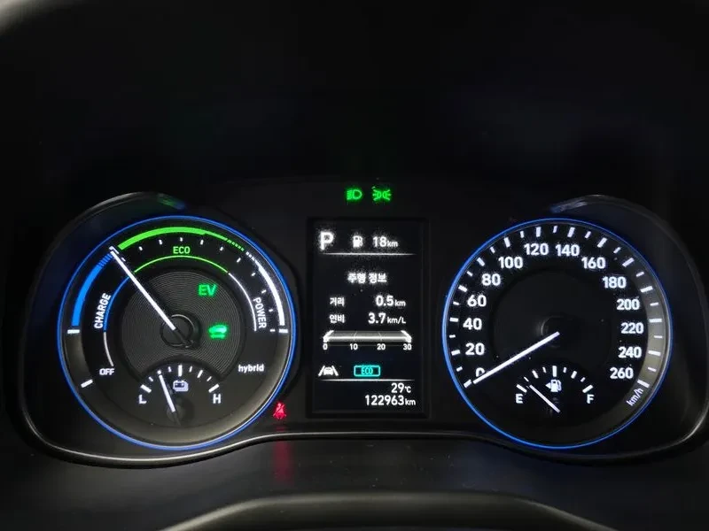 Hyundai Kona ���� 30% ����� | Mobile.bg � ����������� 8