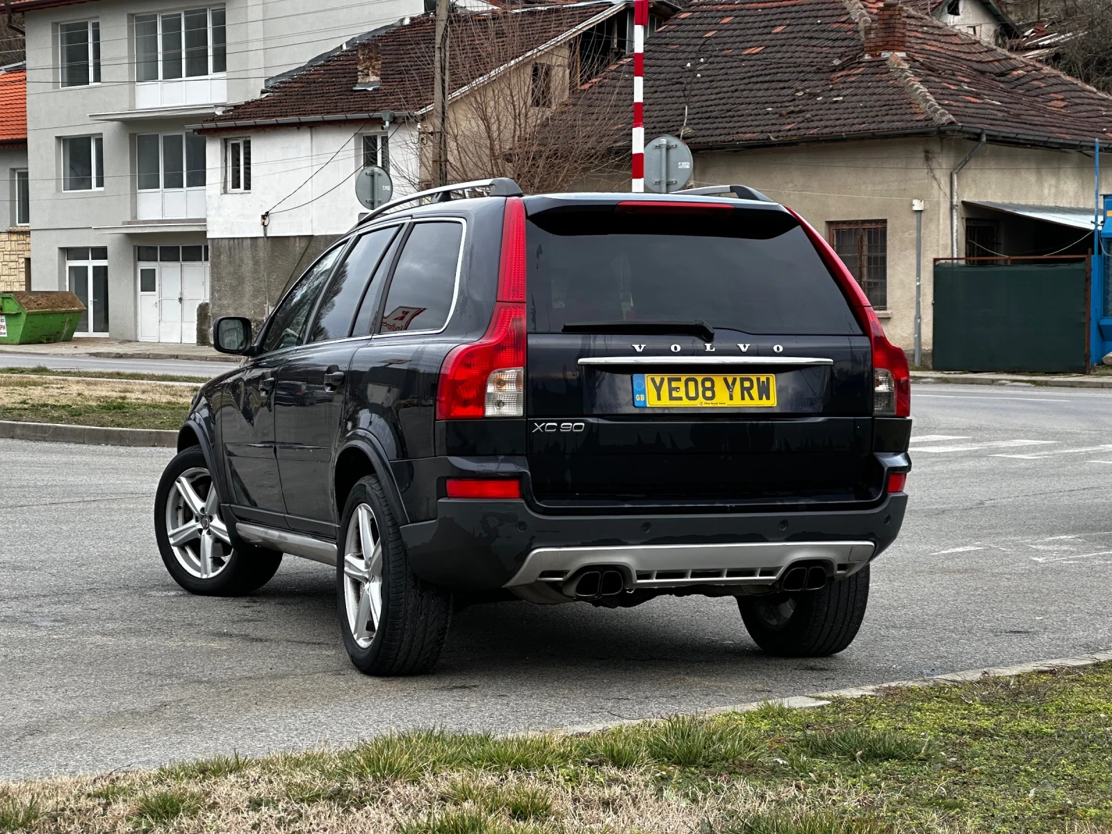 Volvo Xc90 2.4 R-Design - изображение 4