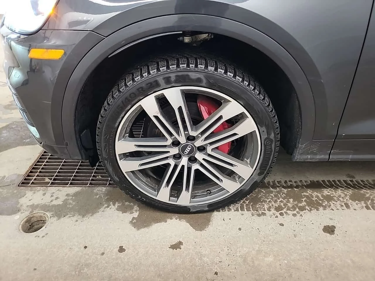 Audi SQ5 * ЧЕРВЕН САЛОН * ПАНОРАМА * , снимка 7 - Автомобили и джипове - 54120852