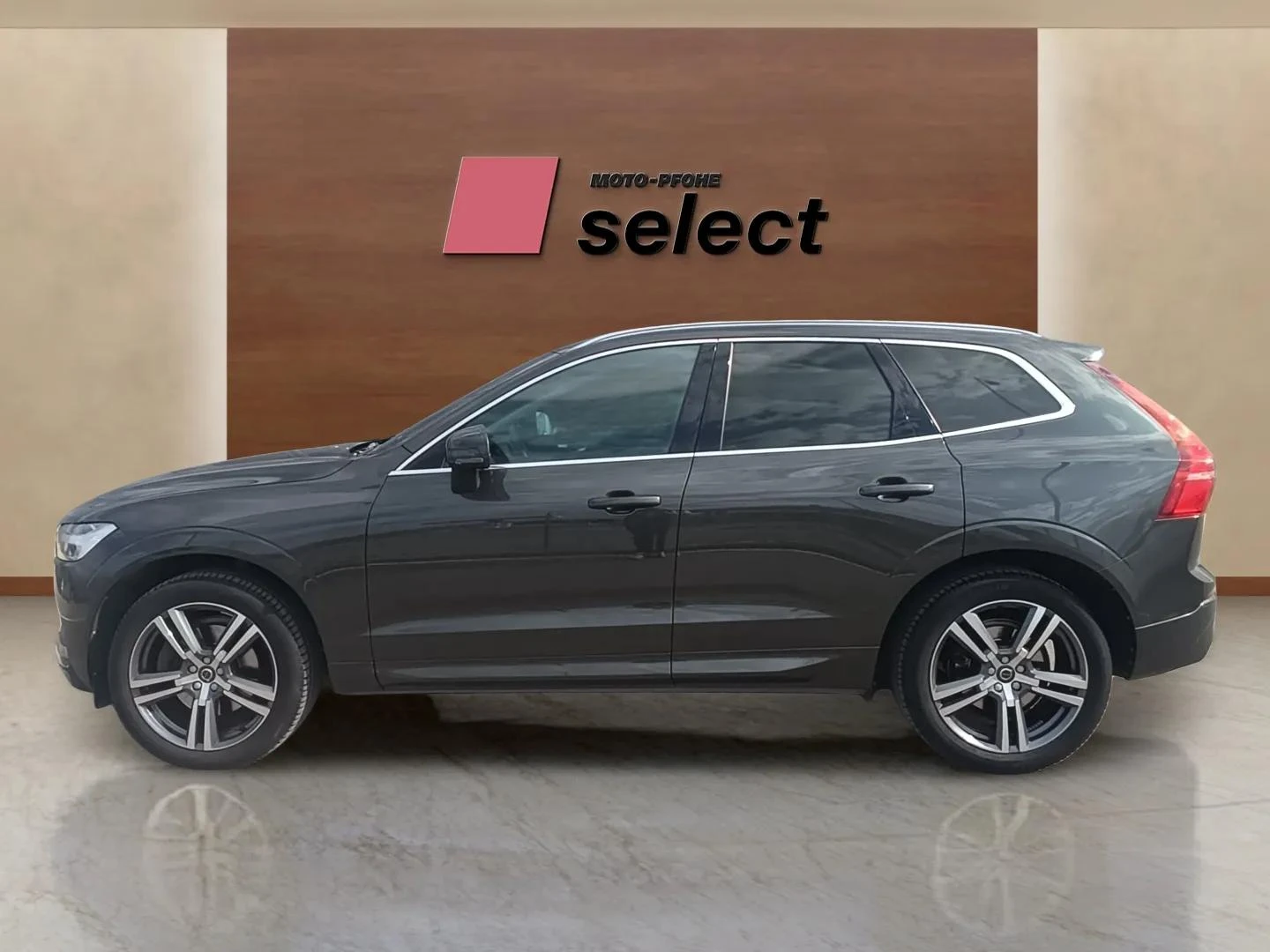 Volvo XC60 D4, снимка 8 - Автомобили и джипове - 54611378
