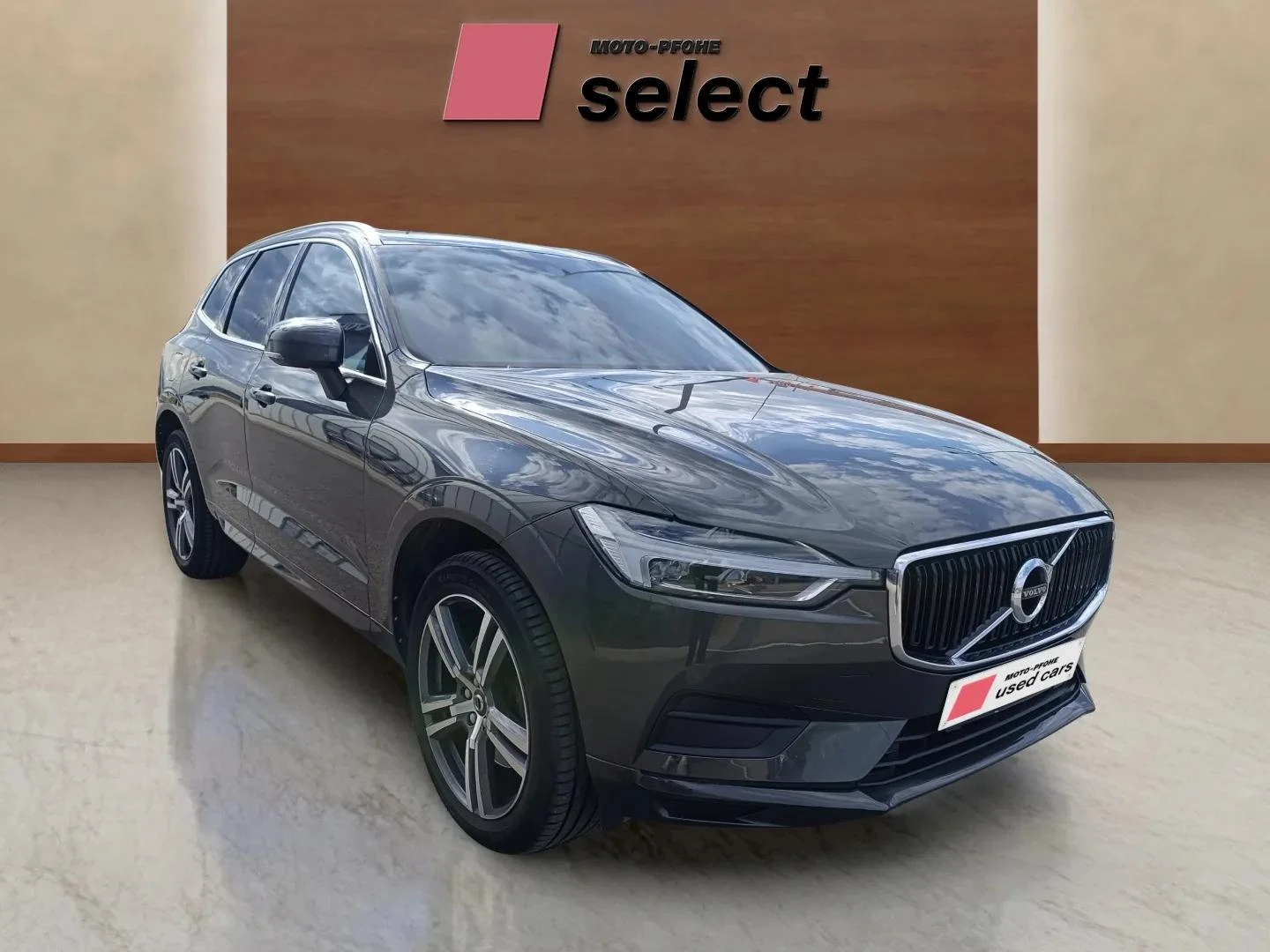 Volvo XC60 D4, снимка 3 - Автомобили и джипове - 54611378