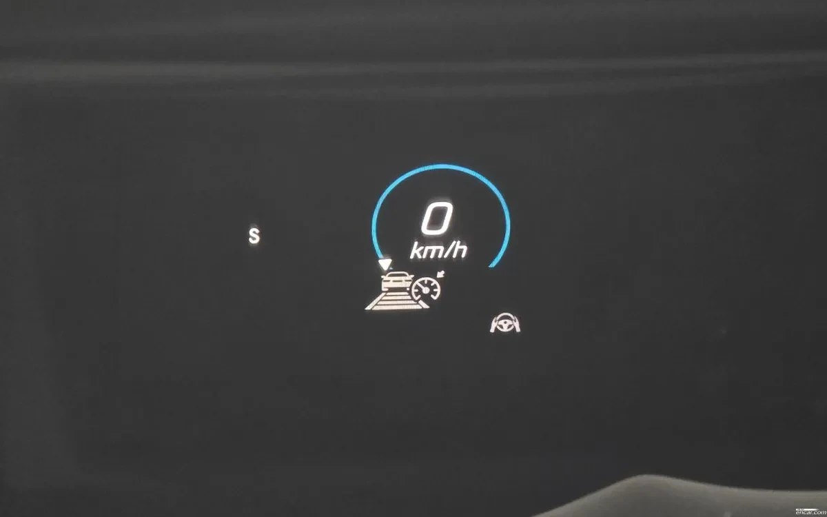 Mercedes-Benz GLS580 4.0 4MATIC, Distronic, HeadUP, Обдух, Панорама, , снимка 15 - Автомобили и джипове - 54642165