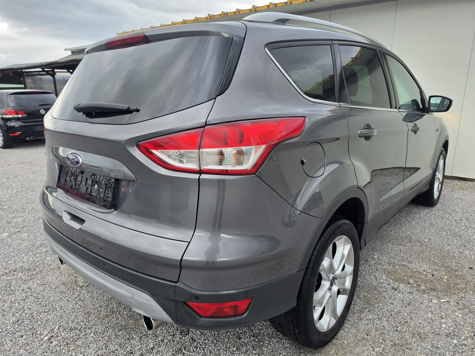 Ford Kuga 2.0TDCi 4x4 Titanium, снимка 2 - Автомобили и джипове - 54645169