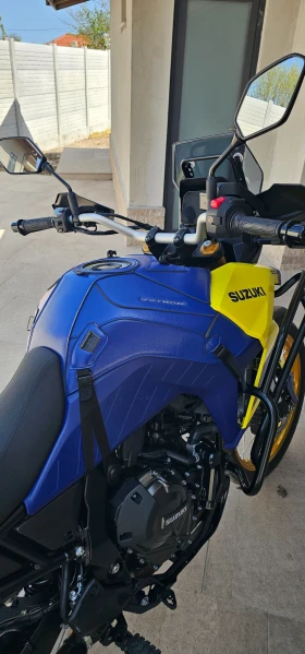 Suzuki V-strom 800 DE, снимка 1