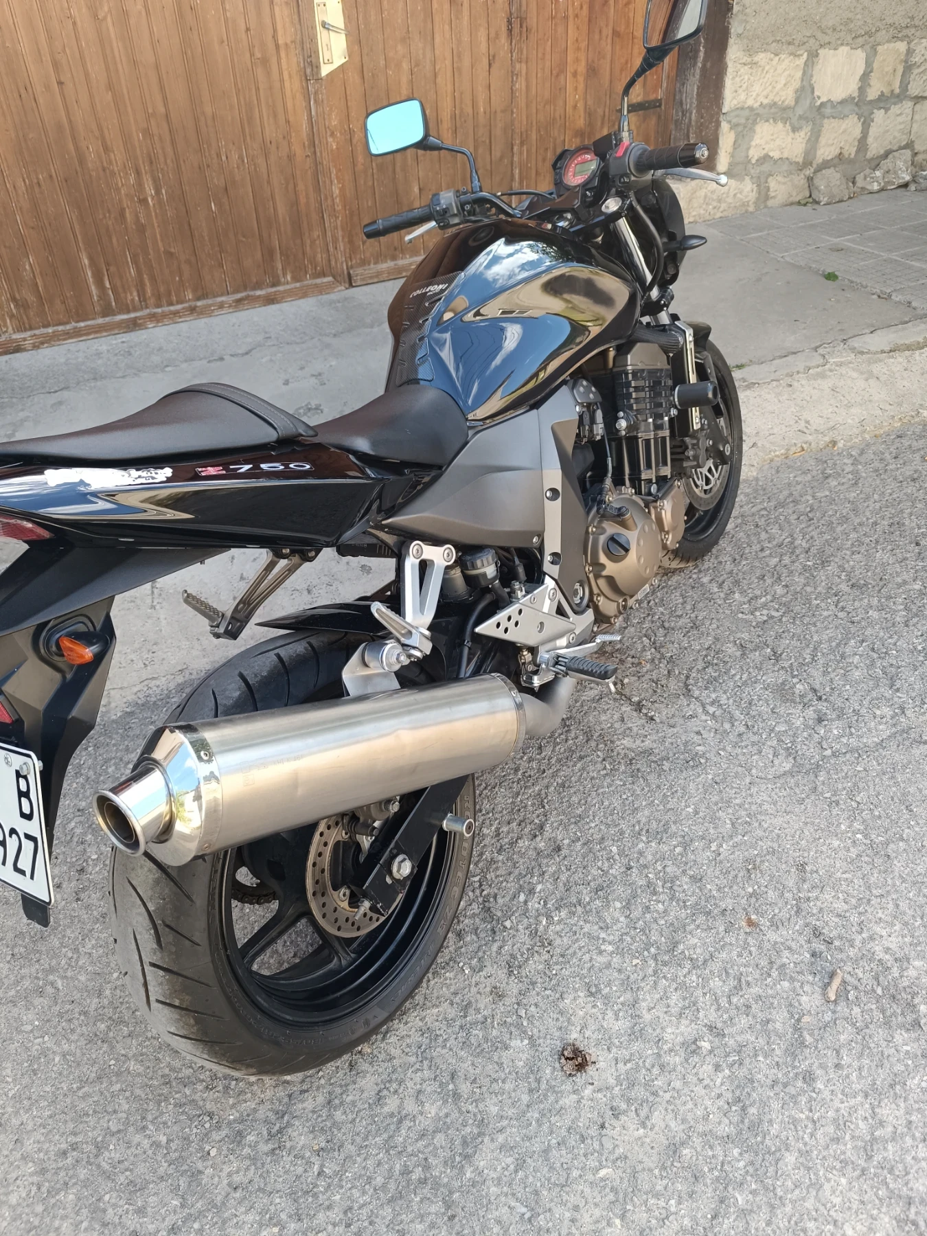 Kawasaki Z Z750, снимка 8 - Мотоциклети и мототехника - 55979723