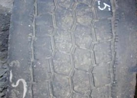 Гуми, снимка 3