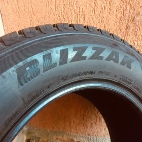 Гуми Зимни 215/65R16, снимка 3