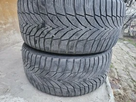 Гуми Зимни 225/45R18, снимка 3 - Гуми и джанти - 46652881