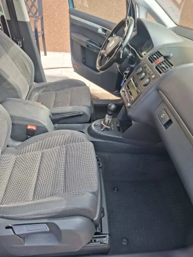VW Touran 1.6 FSI , снимка 6