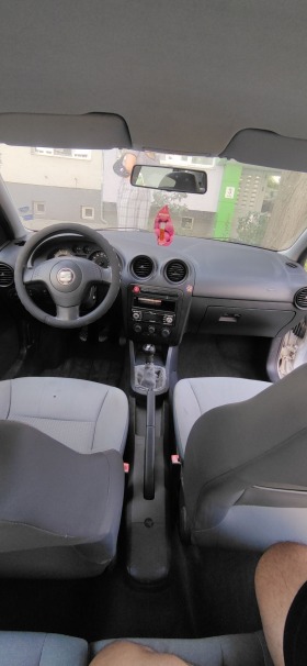 Seat Ibiza 1.2, снимка 5 - Автомобили и джипове - 45471461