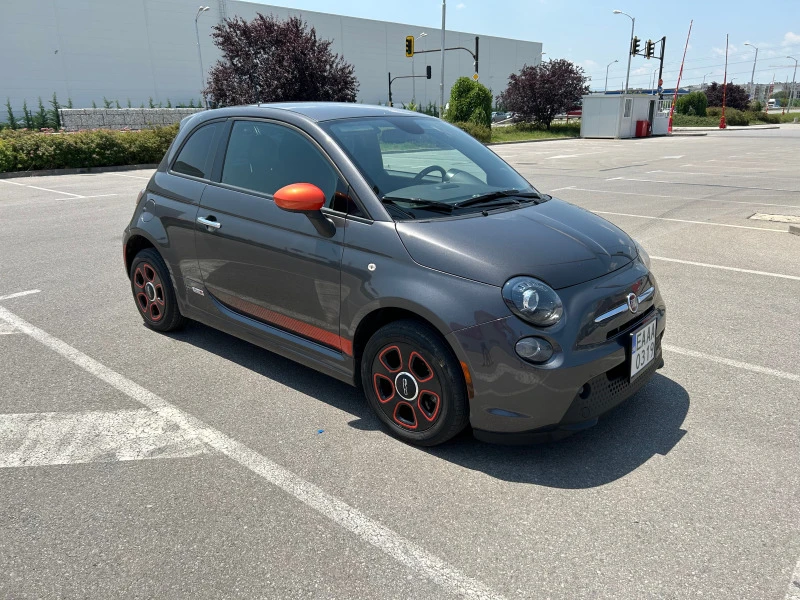 Fiat 500 e, снимка 2 - Автомобили и джипове - 47636175