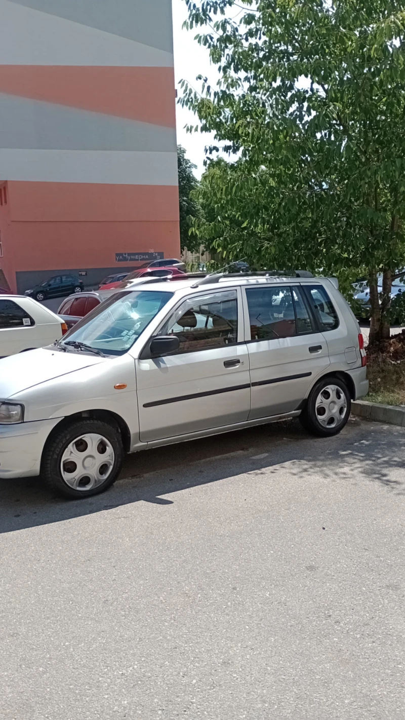 Mazda Demio EURO 2, снимка 9 - Автомобили и джипове - 47456155