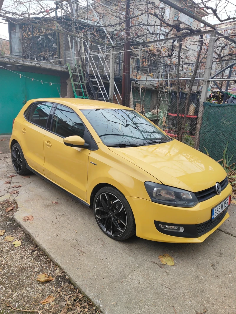 VW Polo, снимка 2 - Автомобили и джипове - 48422374