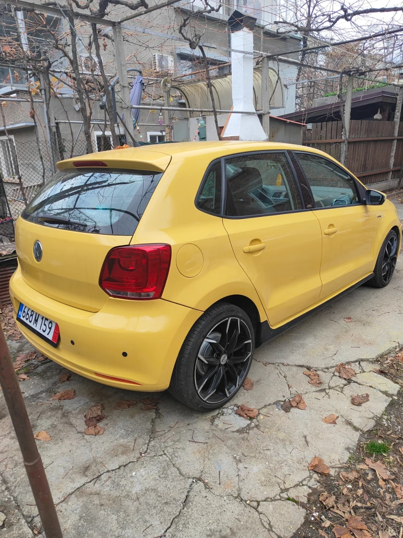 VW Polo, снимка 3 - Автомобили и джипове - 48422374