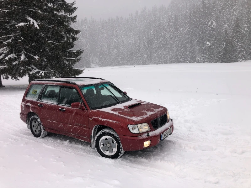 Subaru Forester 2.0 turbo , снимка 4 - Автомобили и джипове - 48482586