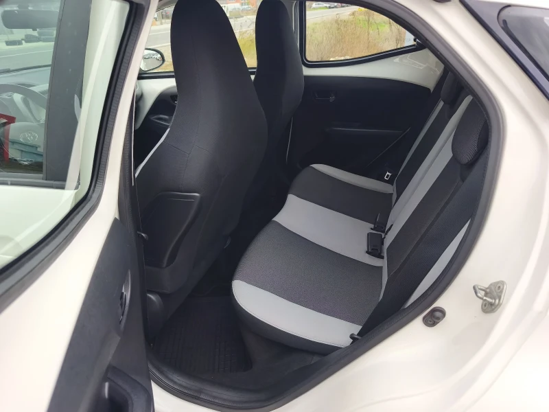 Toyota Aygo, снимка 10 - Автомобили и джипове - 52639152