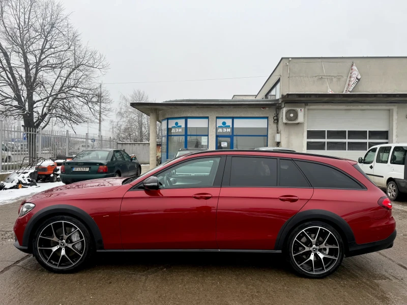 Mercedes-Benz E 400 All-Terrain* AMG* 3D Burmester* 340Hp, снимка 2 - Автомобили и джипове - 53253239