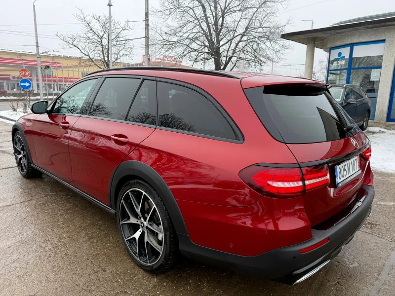 Mercedes-Benz E 400 All-Terrain* AMG* 3D Burmester* 340Hp, снимка 3 - Автомобили и джипове - 53253239
