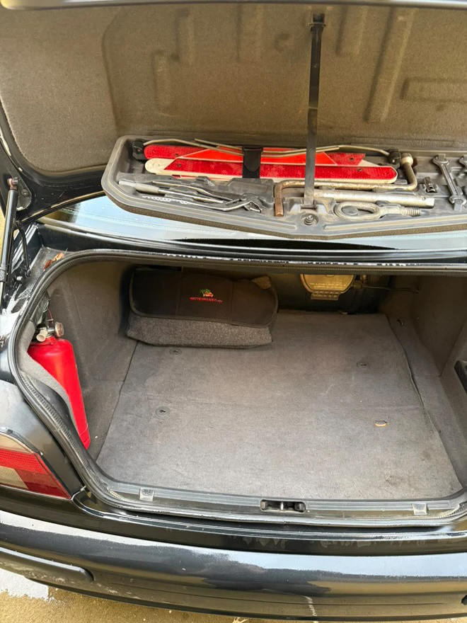 BMW 523, снимка 10 - Автомобили и джипове - 52627062