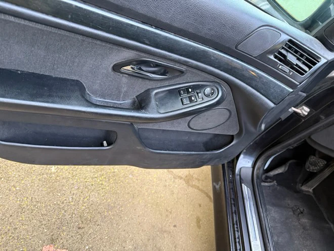 BMW 523, снимка 8 - Автомобили и джипове - 52627062