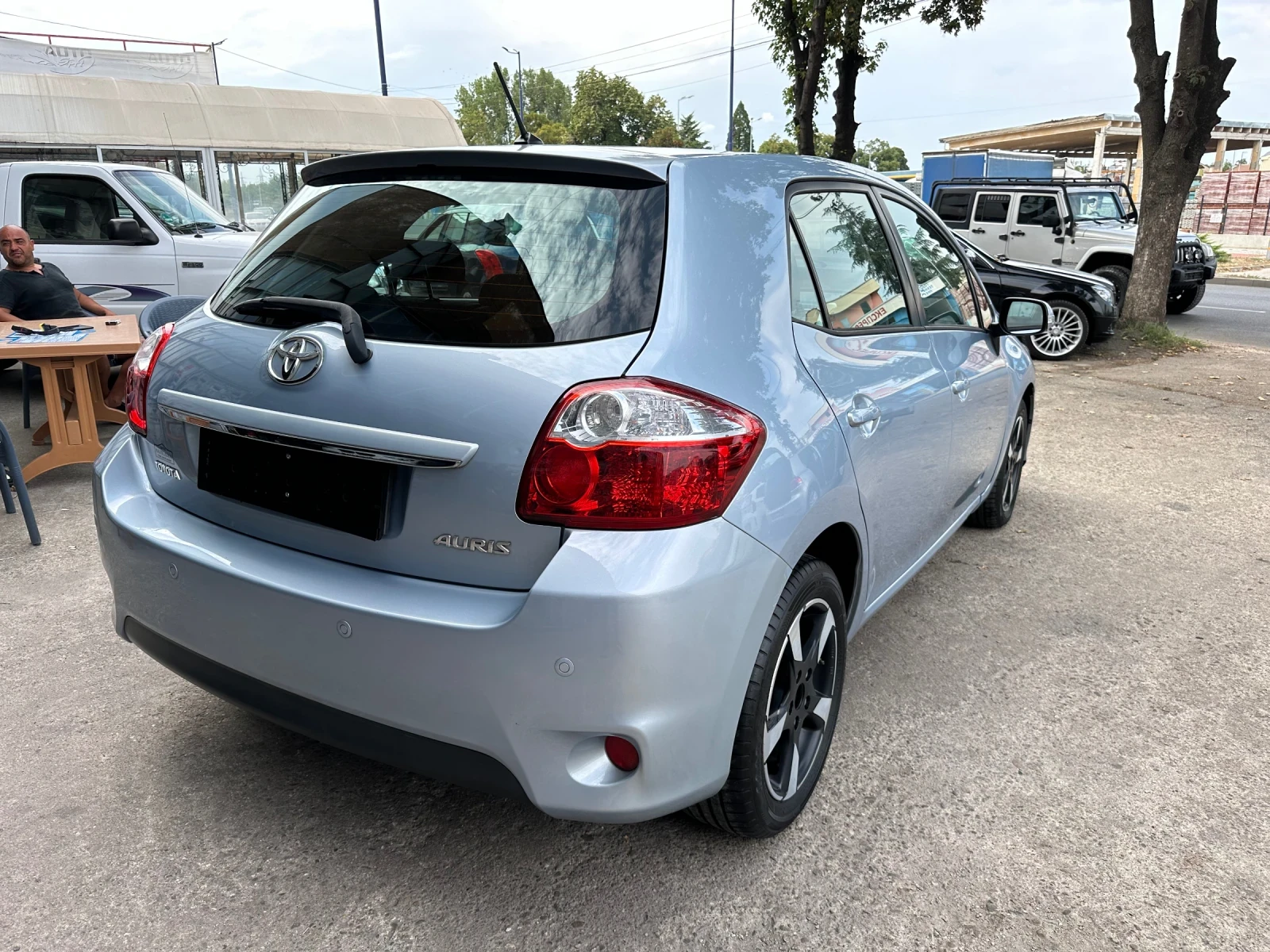 Toyota Auris 2.0D-4D - изображение 3