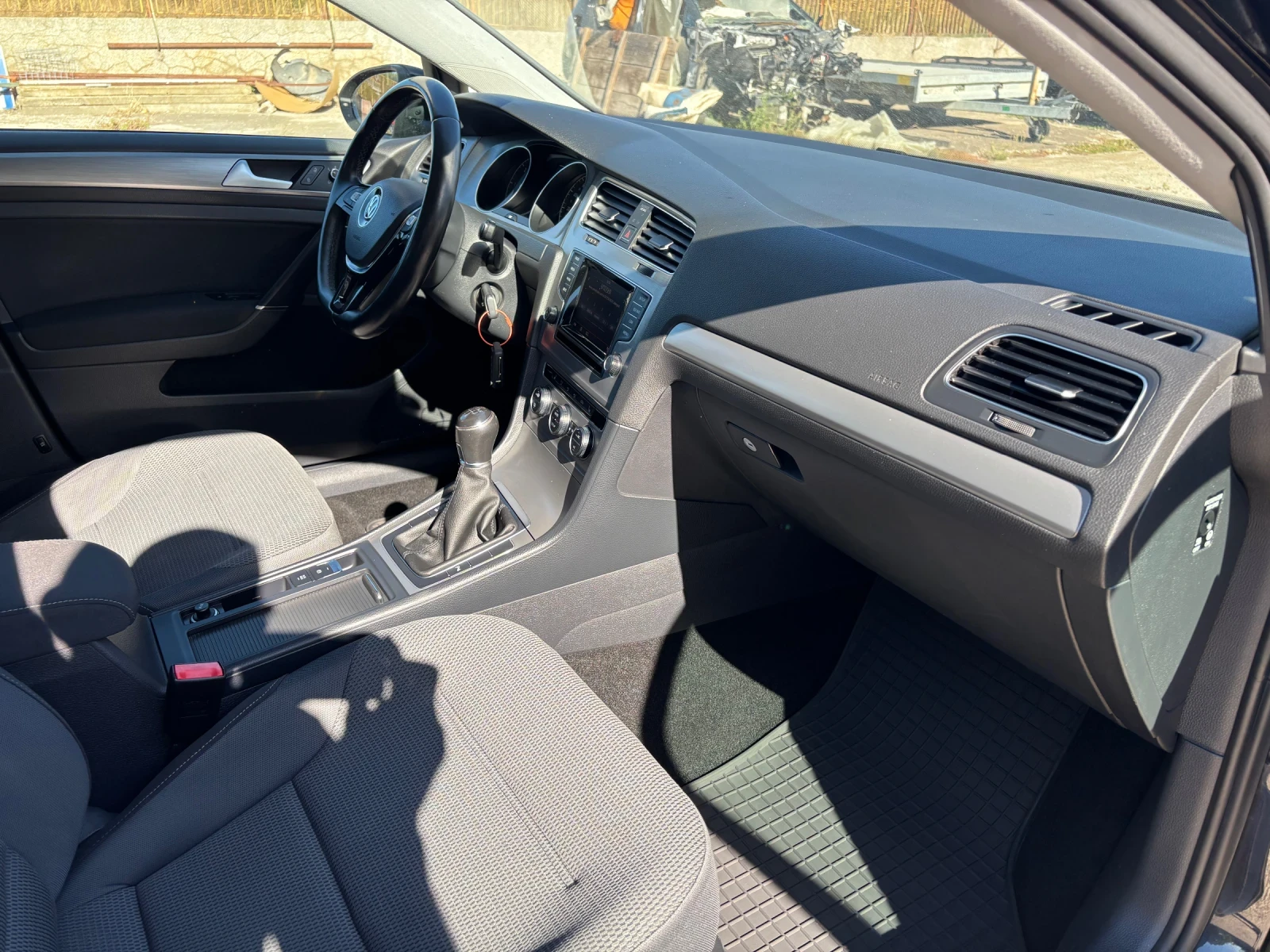 VW Golf | Mobile.bg   7