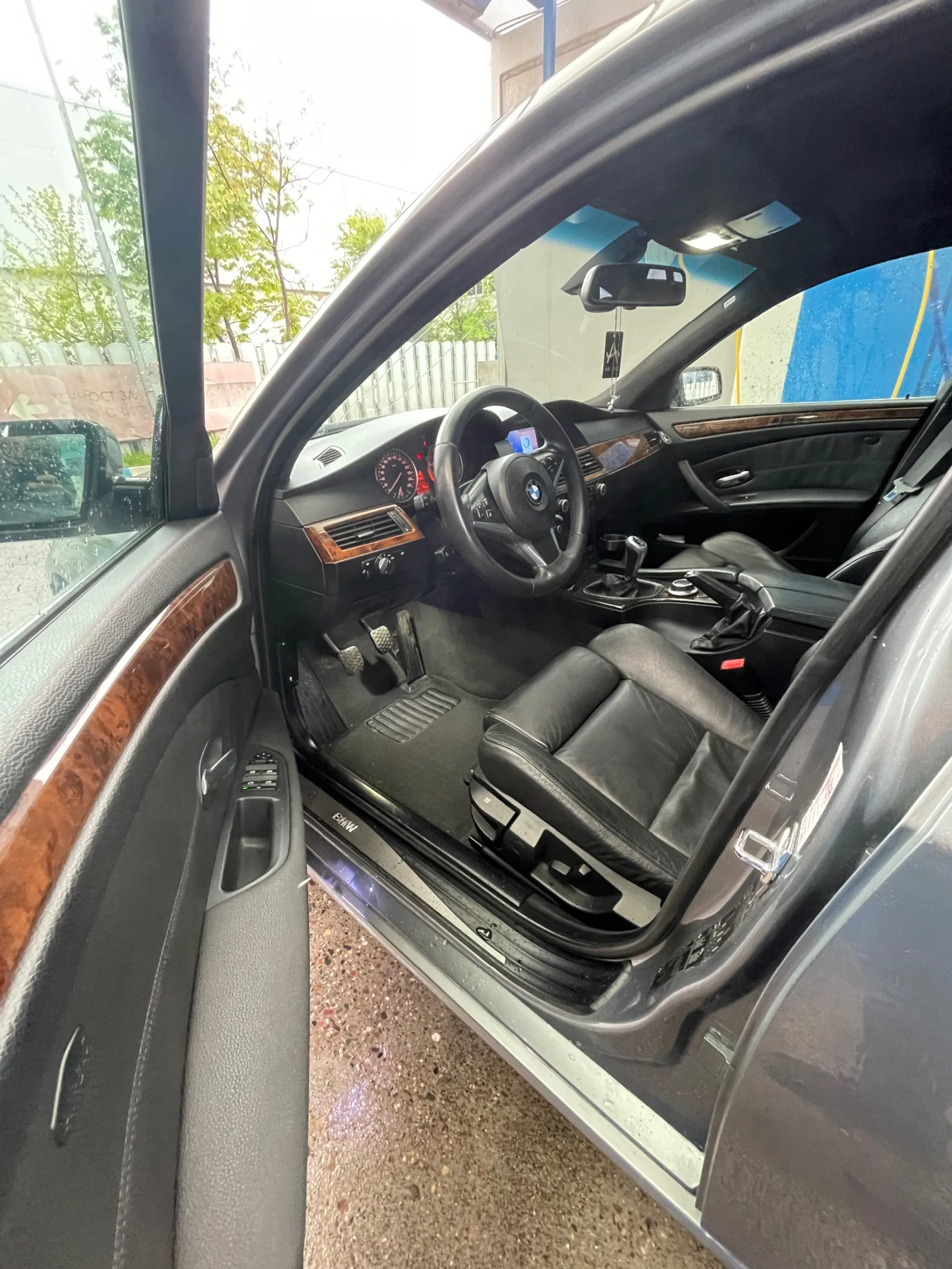 BMW 530, снимка 6 - Автомобили и джипове - 54376604