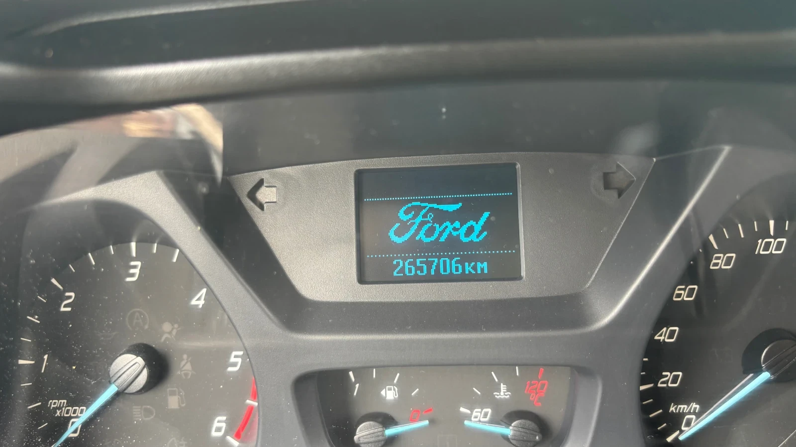 Ford Transit Custom, снимка 9 - Автомобили и джипове - 54493620
