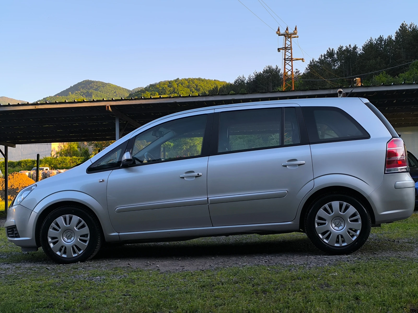 Opel Zafira -FACE LIFT-1.9CDTI-150кс-7 места-6 скорости-КЛИМА-, снимка 6 - Автомобили и джипове - 54604932